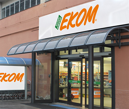 Ekom Esterno