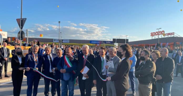 Spazio Conad Cecina 1
