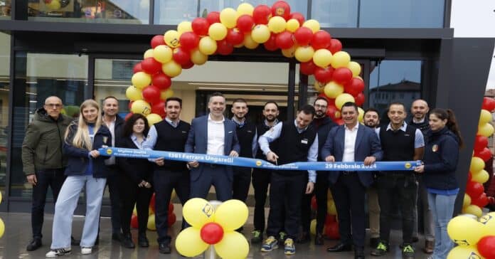 taglio del nastro_Lidl_Ferrara