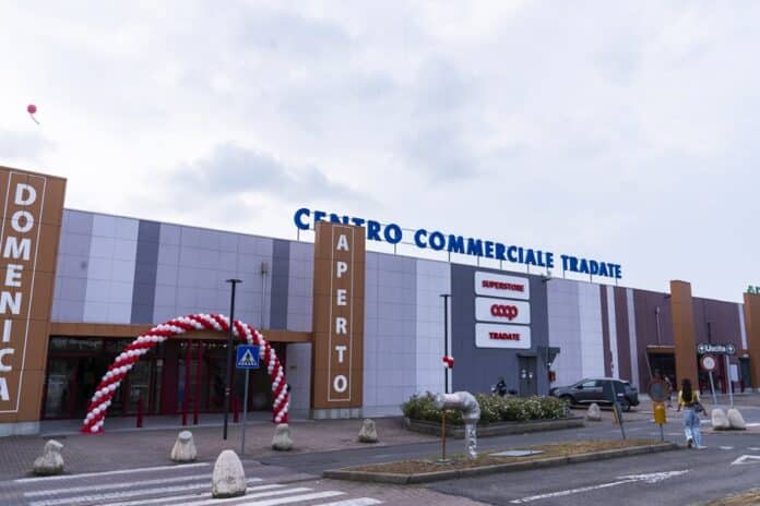 SuperstoreTradate__Ingresso