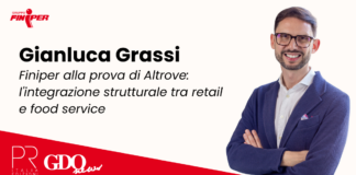 Finiper alla prova di Altrove: l’integrazione strutturale tra retail e food service Promotional banner featuring Gianluca Grassi from Finiper with Italian headline about retail and food-service integration; logos on left and red diagonal banner at bottom left.
